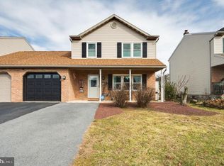 127 S View Rd, Fleetwood, PA 19522
