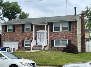 20 Cypress Rd, Burlington, NJ 08016