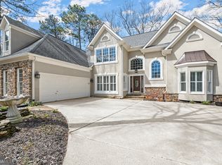 6394 Chestnut Pkwy, Flowery Branch, GA 30542
