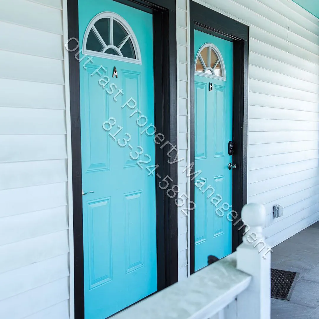 2 bed, 1.0 bath, 725 sqft, $1,700 — Photo 3