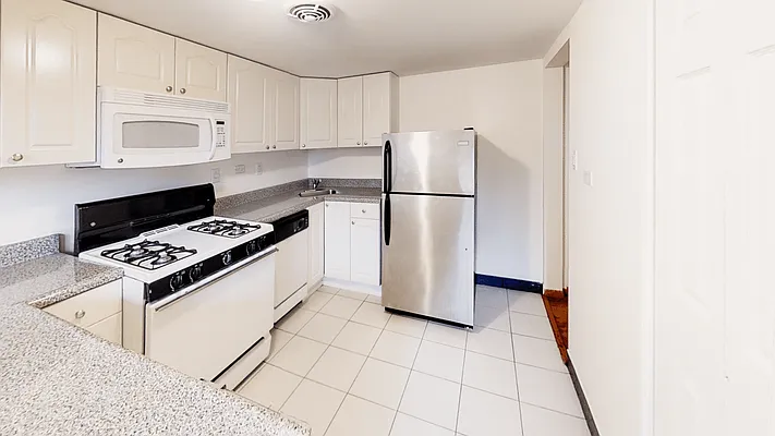 Rented by Modern Spaces | media 5