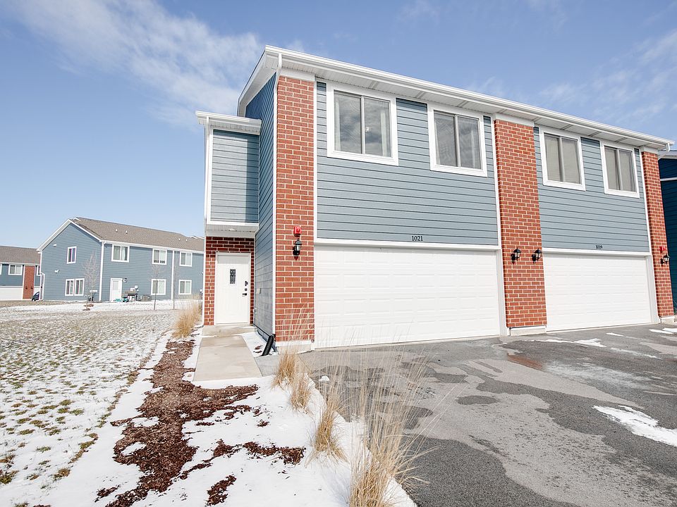 1st image of 1021 Gillespie Ln