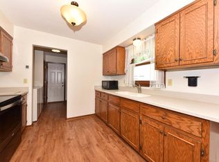 106 Tamarack Cir, Hartford, WI 53027
