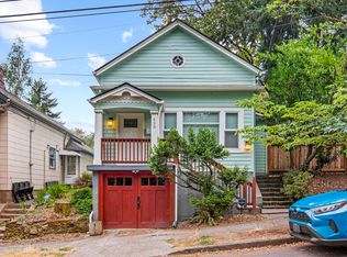 230 SW Woods St, Portland, OR 97201