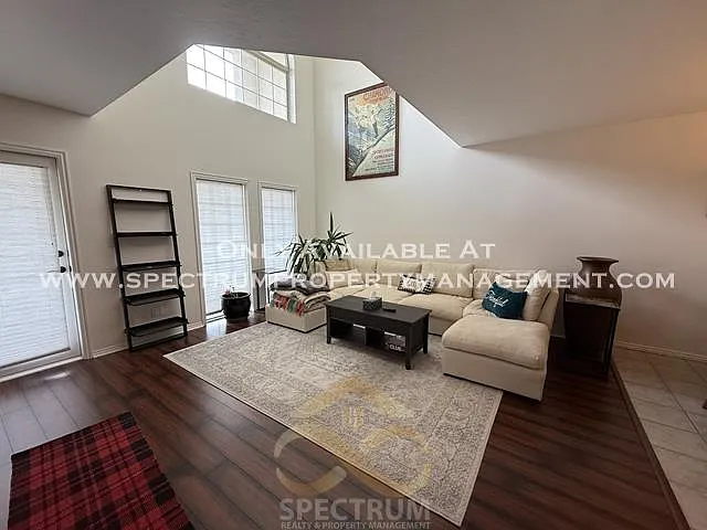 1045 Oberland Dr — Photo 6
