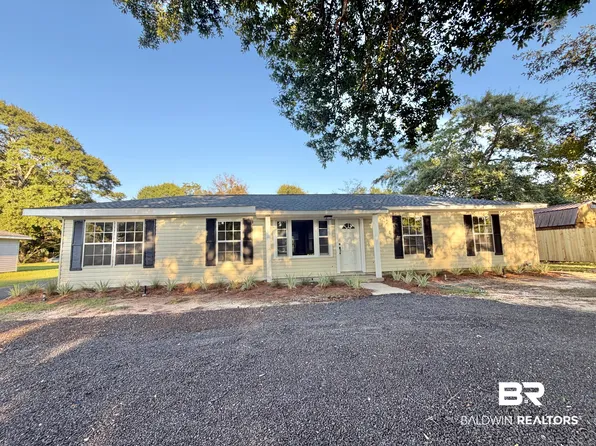 217 7th Ave, Atmore, AL 36502