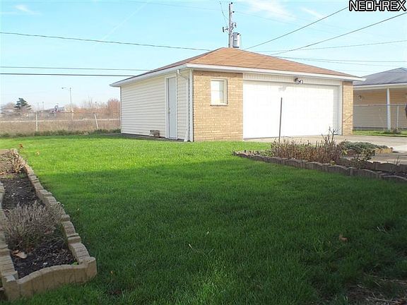 3rd image of 4511 W 144th St