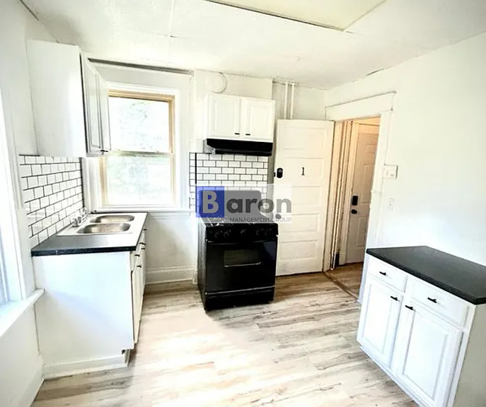 3442 Larona Ave #1 — Photo 6