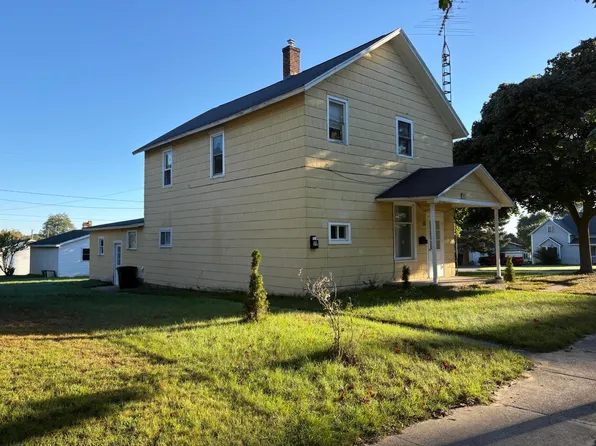 409 4th St, Ludington, MI 49431
