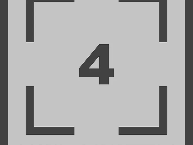 4 Corners Apartments — Photo 24