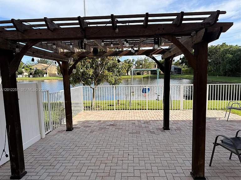 10434 White Pinto Ct — Photo 7