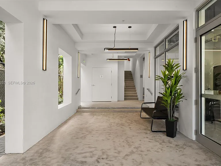 650 SW 1st St #305 — Photo 8