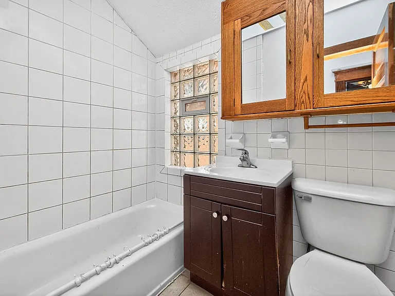 2315 Moerlein Ave — Photo 5