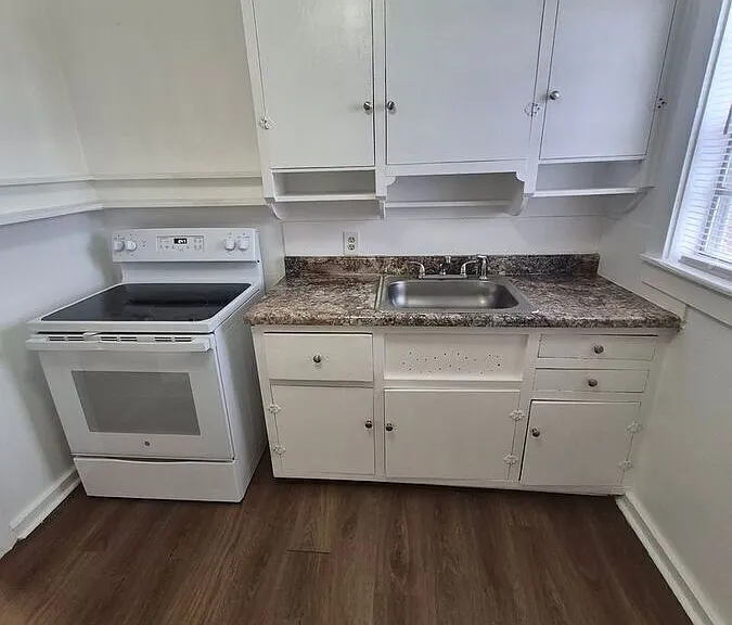 102 N 11th St #A — Photo 19