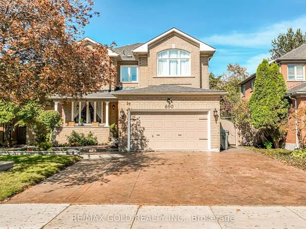 690 Peter Robertson Blvd, Brampton, ON L6R 1L7