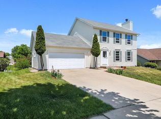 2124 Blue Heron Ct, Stoughton, WI 53589
