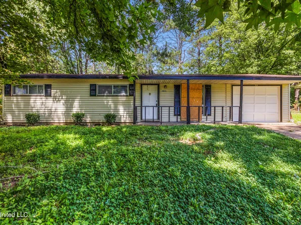 2823 Charleston Dr, Jackson, MS 39212