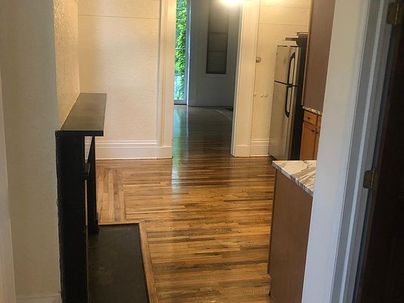 2nd image of 250 Washington St #1