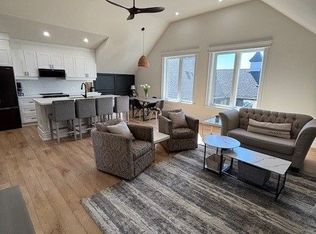 125 Parker Dr, Wellington North, ON N0G2E0