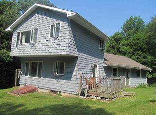 7 Weaver Dam Rd, Petersburgh, NY 12138