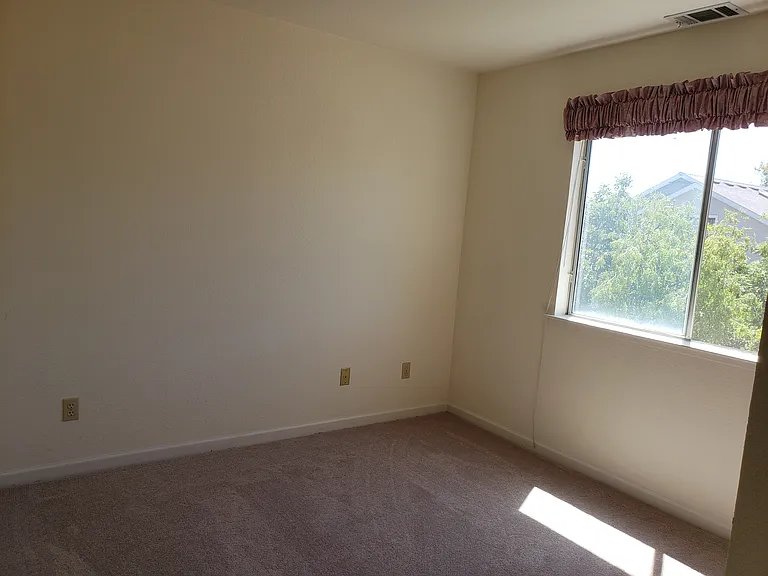 5583 Rightwood Way — Photo 8