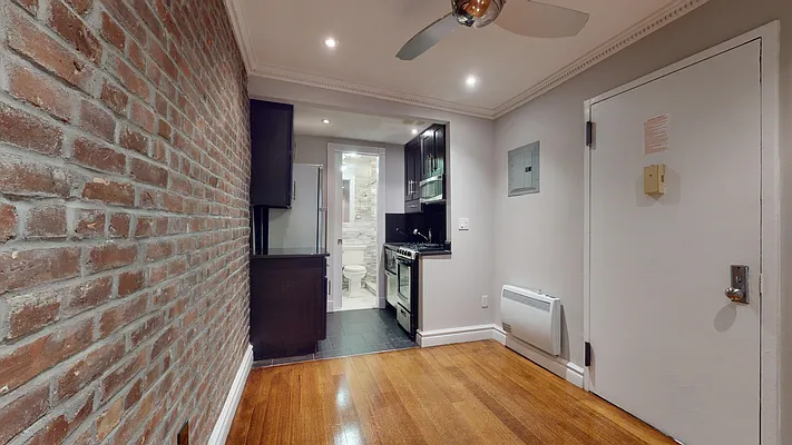 Rented by Bond New York | media 10