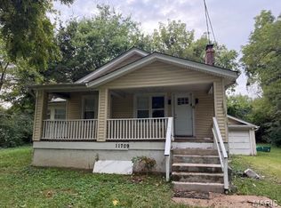 11709 Larimore Rd, Saint Louis, MO 63138