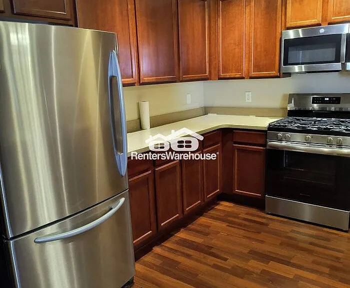 8108 Oakview Cir N — Photo 5