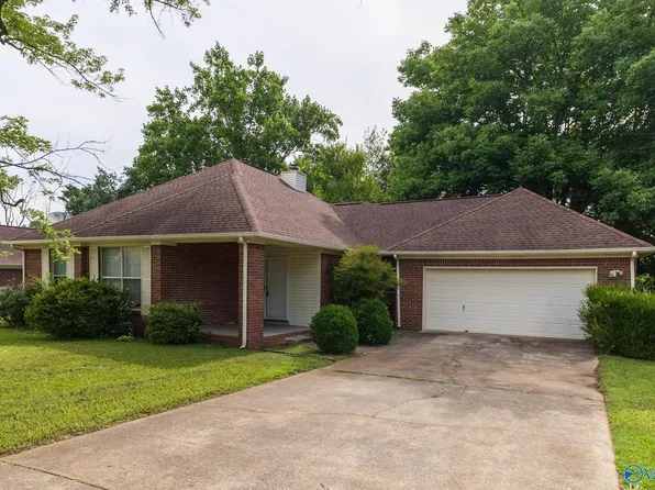 107 Dawn Dr, Madison, AL 35758