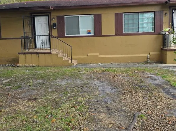 6910 NW 5th Pl, Miami, FL 33150