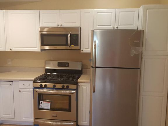 4th image of 101 Maple St APT 1
