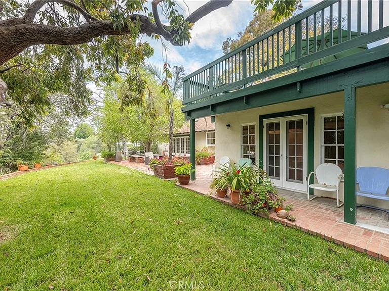11446 Amanda Dr — Photo 34