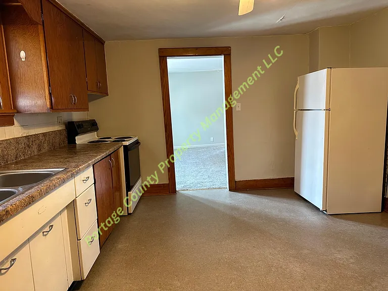 1224 Portage St — Photo 3