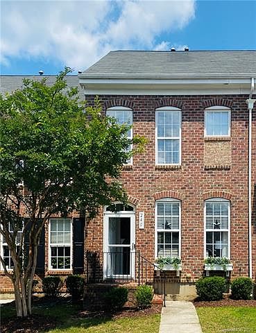 1st image of 240 Welton Way #119