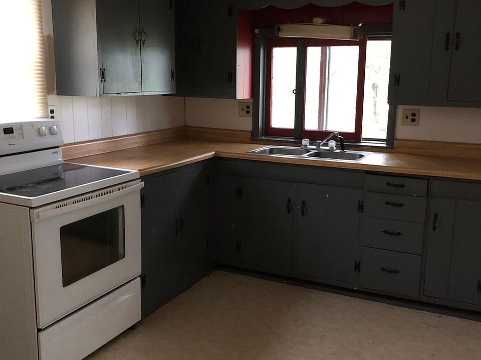 Kitchen Cupboards are painted gray
