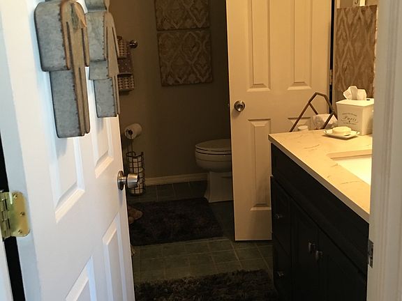 2nd image of 7 Eton Dr