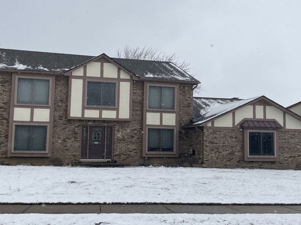 1st image of 37772 Mallory Dr
