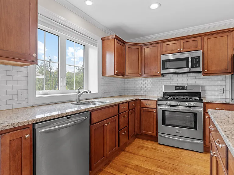 4331 Jordan Rd — Photo 4