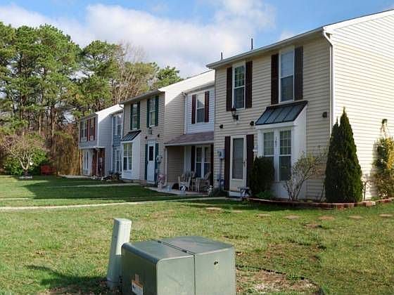 3rd image of 167 Villa Knoll Ct