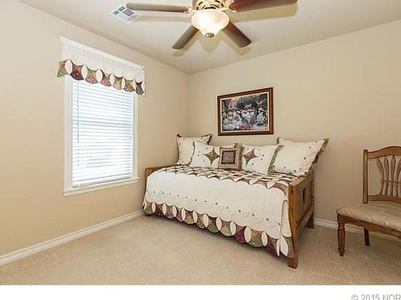 3rd image of 7940 Liberty Bell Ln