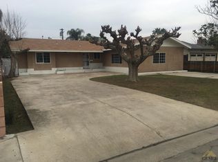 1821 Terrace Dr, Delano, CA 93215