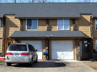 1502 N Pleasant St, Springdale, AR 72764