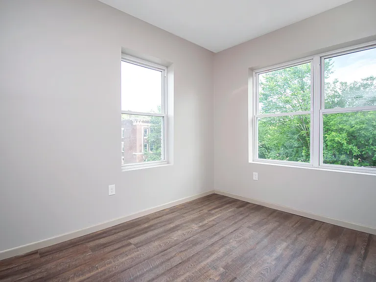 479 Farmington Ave #306 — Photo 12