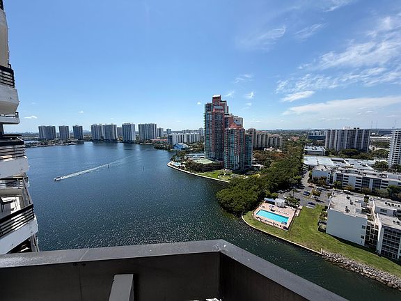 2nd image of 3530 Mystic Pointe Dr APT 2303