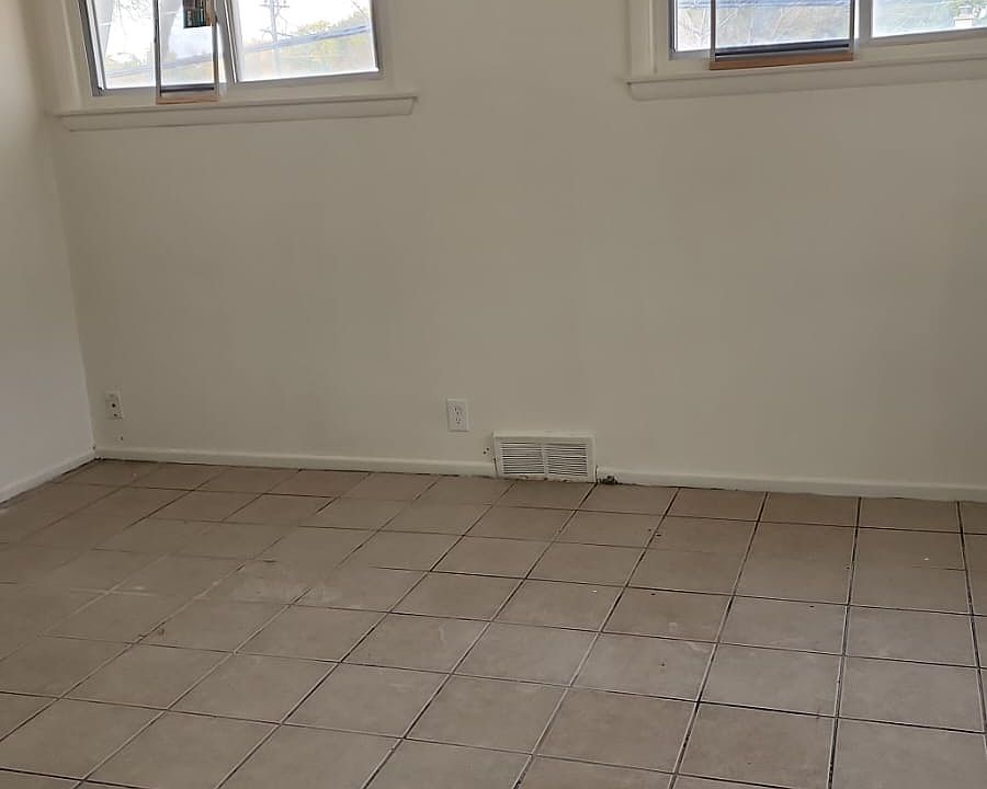 1st image of 6717 W Carmen Ave