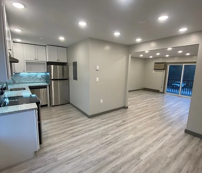 149 Ashford Center Rd — Photo 10