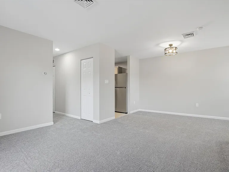 205 Horseshoe Dr — Photo 5