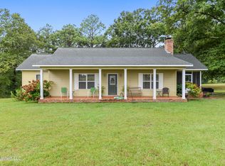 136 Brannon Rd, Lucedale, MS 39452