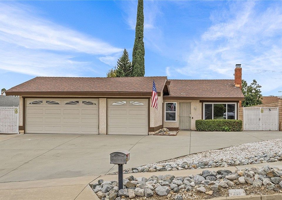 1st image of 8028 Orangewood Dr