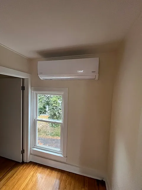 3 bed, 900 sqft, $1,500 — Photo 4